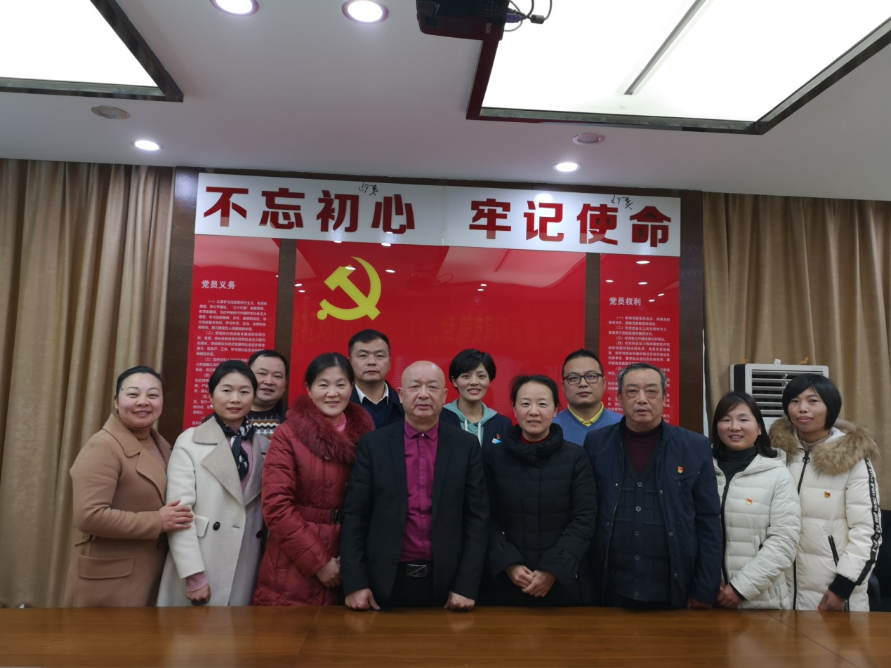 高新區(qū)企業(yè)黨委調(diào)研麓谷企業(yè)廣場非公黨建